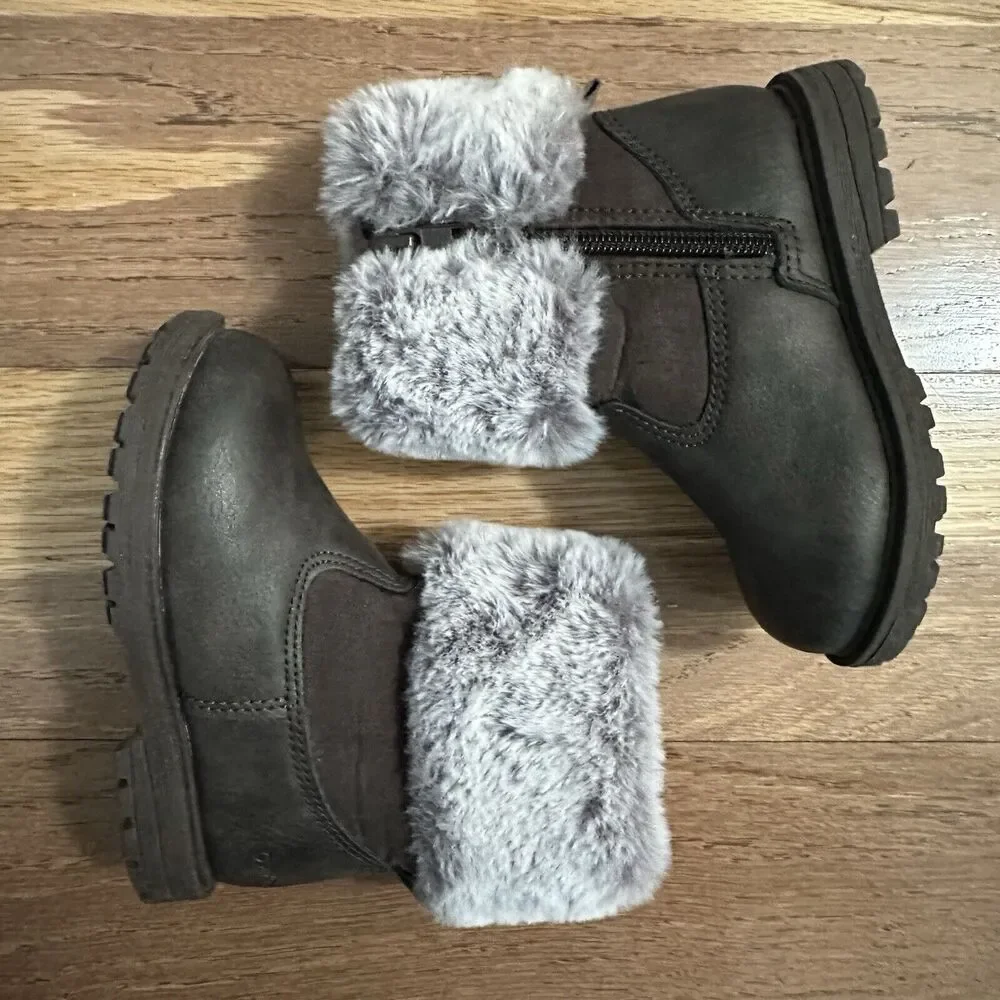 OshKosh B’Gosh Empress Boots, Faux Fur, Faux Leather, Toddler Size‎ 6